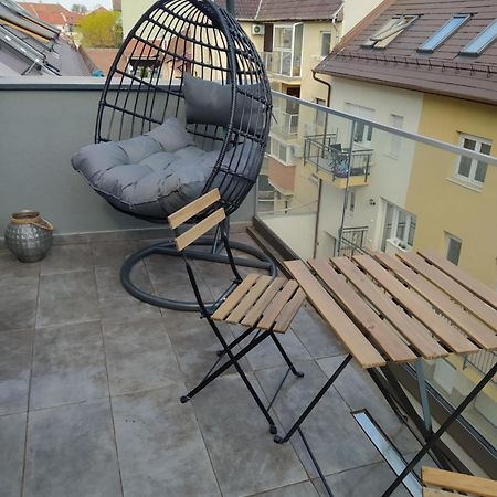 Modern Apartman Szeged Ngoại thất bức ảnh